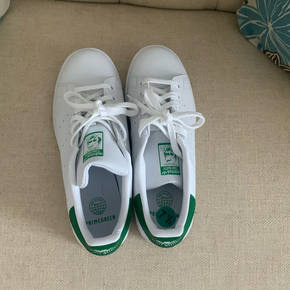Adidas Stan Smith size 7.5 men’s white with green